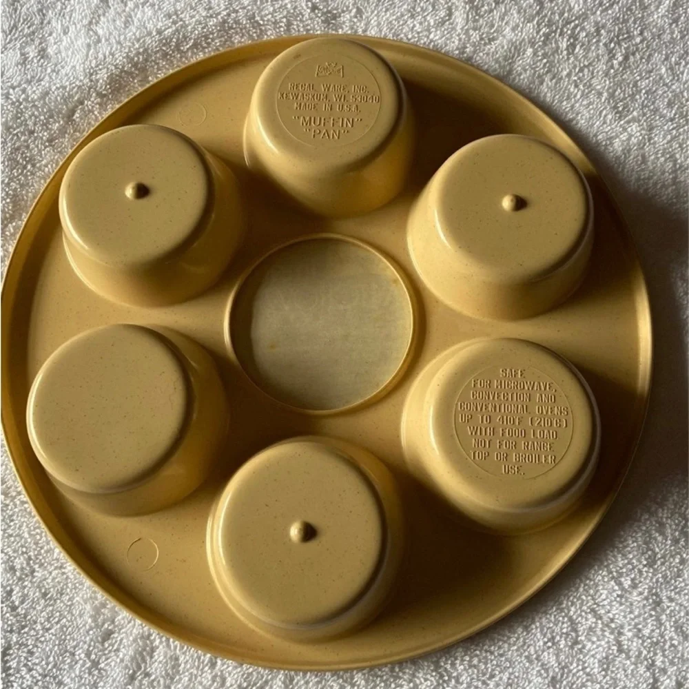 Vintage Regal Imperial Microwave Cookware 6 Cup Muffin Pan